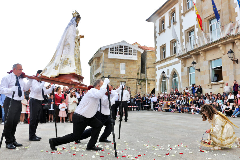 La Semana Santa de Muros: Una Celebración Impregnada de Tradición y Emoción Devota