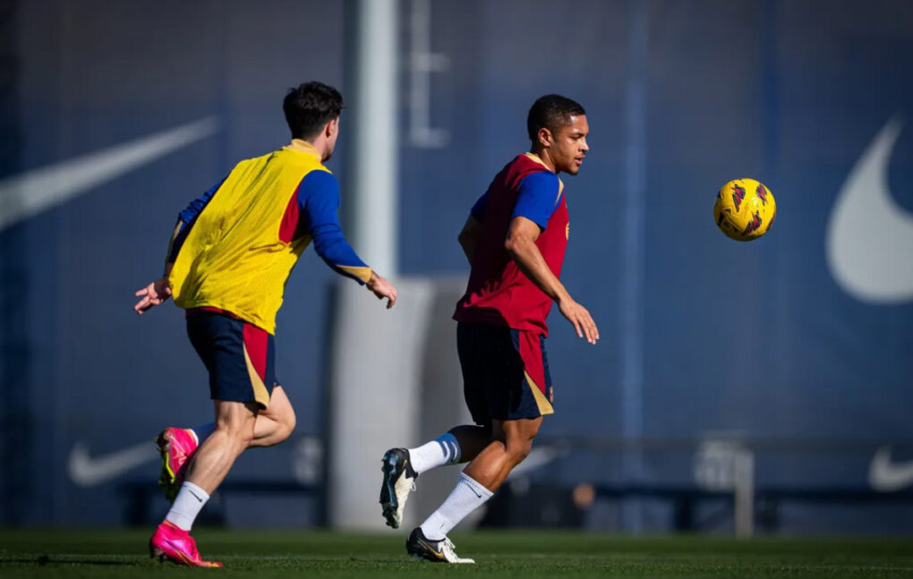 Dos caras nuevas en el entrenamiento post-Alavés del FC Barcerlona