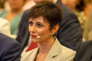 Rodríguez Anuncia Nueva Línea de Préstamos ICO de 4.000 Millones para Promotores