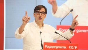 Salvador Illa aboga por gobiernos progresistas para frenar a la extrema derecha en Europa y España