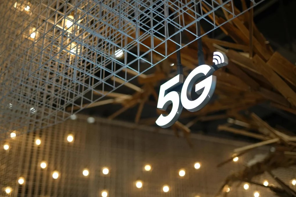 El Gobierno Impulsa la Cobertura 5G en Municipios Pequeños con una Inversión de 508 Millones