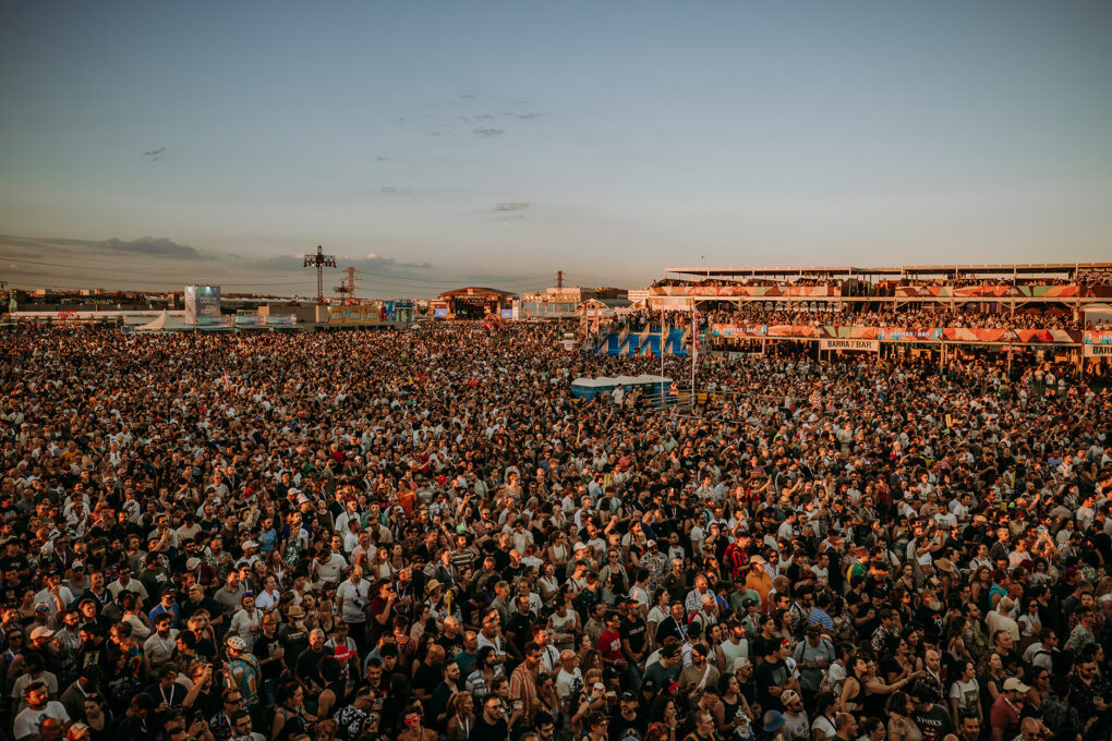 Segunda Jornada del Mad Cool Festival 2024: Más de 57,000 Personas Disfrutan de un Line-Up Eclectico