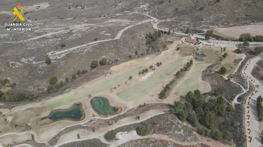 Empresario en Murcia Investigado por Extraer Agua Ilegalmente para un Campo de Golf en un Resort