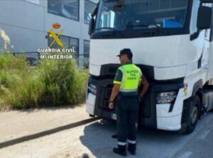 Guardia Civil intercepta a conductor de camión que quintuplicaba la tasa de alcoholemia en O Porriño