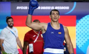 Ayoub Ghadfa Busca el Primer Oro Olímpico del Boxeo Español en París 2024