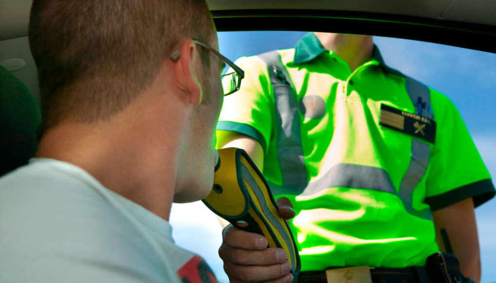 Más de 500 conductores al día son detectados bajo los efectos del alcohol o drogas en España