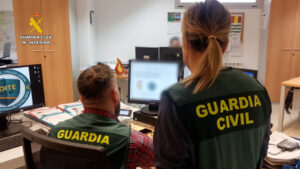 Cae una red de ciberestafadores: 33 detenidos y más de 133.000 euros recuperados