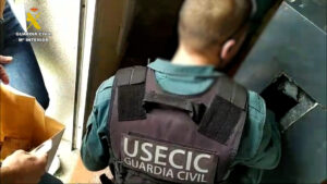 La Guardia Civil desarticula una banda de narcotraficantes que operaba desde supermercados en Galicia