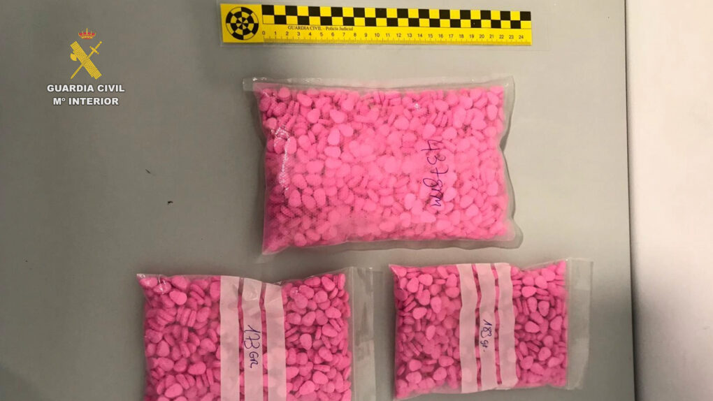 Detenido en Huelva con más de 3.000 pastillas de éxtasis en un doble fondo en bombonas de butano