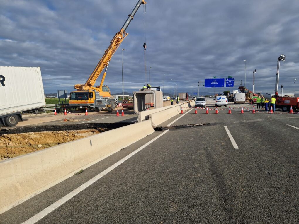 Tráfico Restringido para Camiones en Valencia por Daños Severos en la Autovía A-7