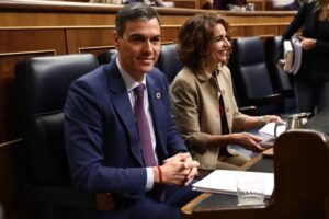 Pedro Sánchez celebra la aprobación de 21 leyes clave durante esta legislatura