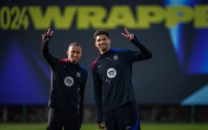 Araujo regresa a la convocatoria del Barça para el duelo ante el Dortmund