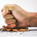 Histórico descenso del consumo de tabaco en España en 30 años