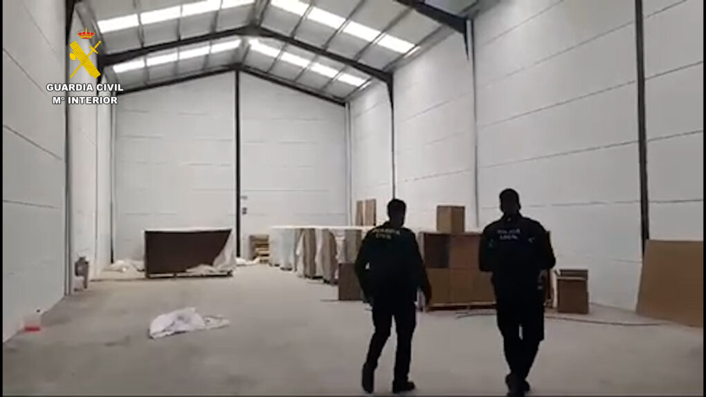 Incautadas más de 890.000 cajetillas de tabaco ilegal en Sevilla: Golpe al contrabando en Casariche