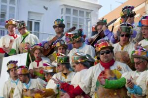 Fiestas imprescindibles este Febrero en España: Teruel, Cádiz y Tenerife