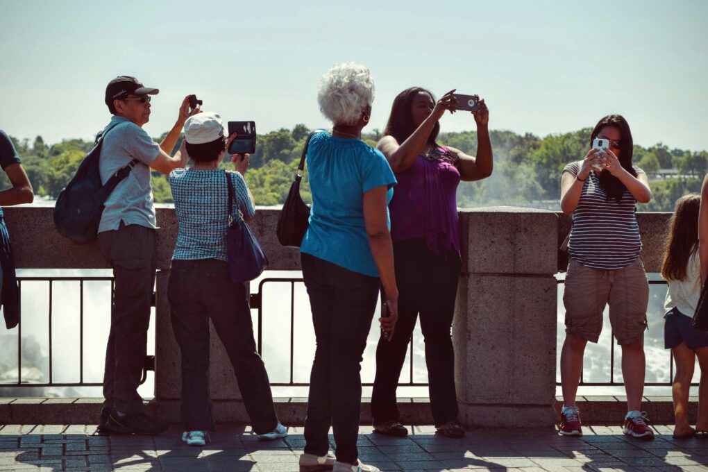 Récord histórico: España recibe 88,5 millones de turistas y alcanza los 118.000 millones en gasto acumulado