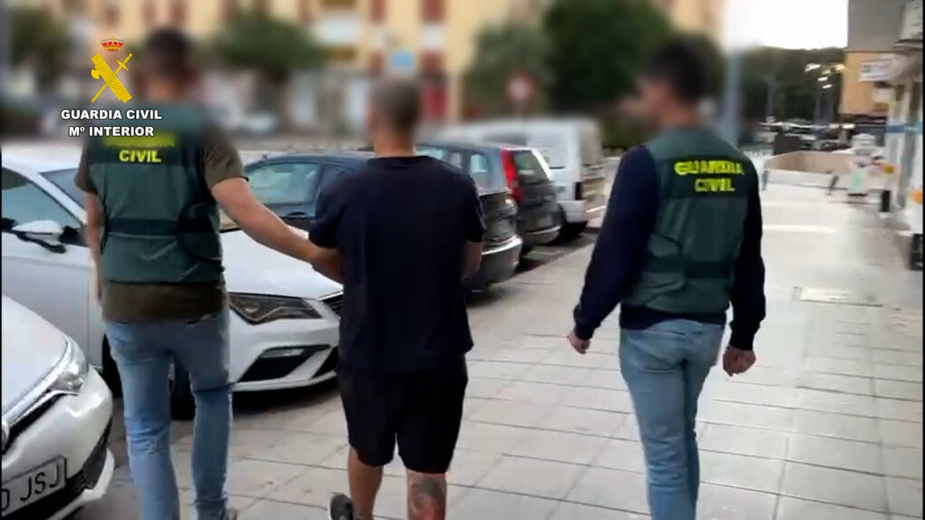 Detenido en Almería por incitar al odio y amenazar con armas a colectivos vulnerables a través de internet