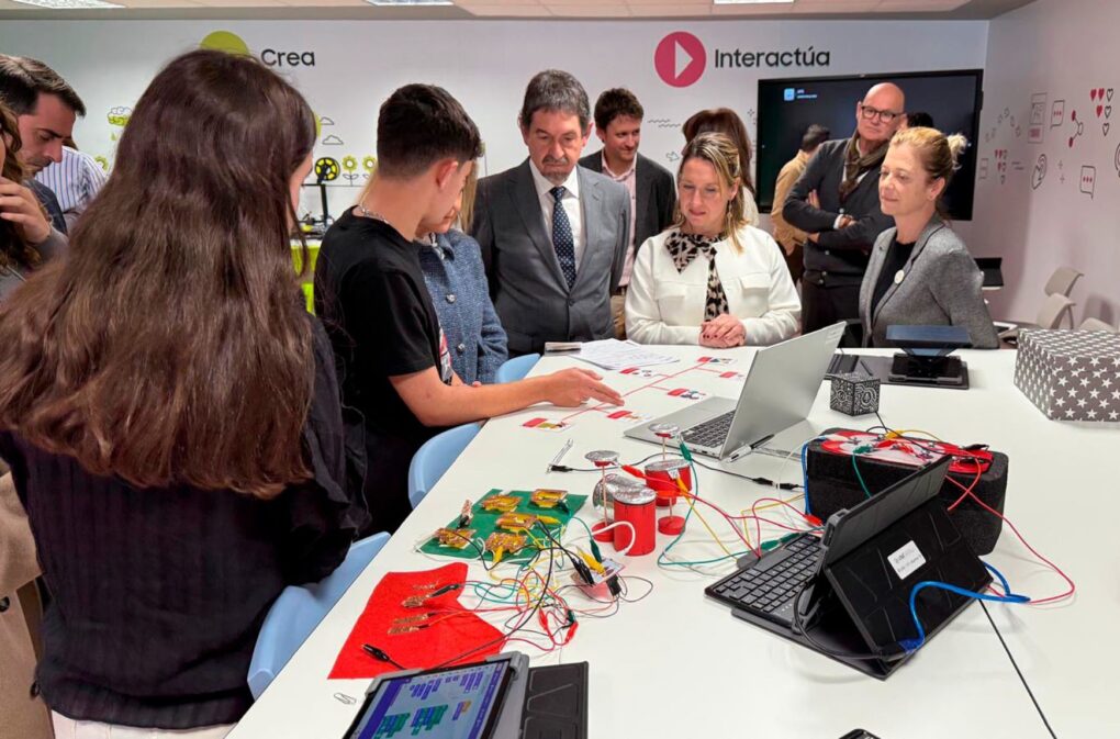 Oviedo estrena su Aula del Futuro: tecnología e innovación para transformar la educación