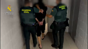 Detienen a un hombre por intentar atropellar a dos personas en Las Palm