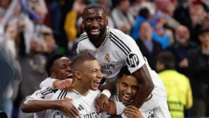 Real Madrid y Atlético se enfrentan en un derbi crucial de octavos de la Champions